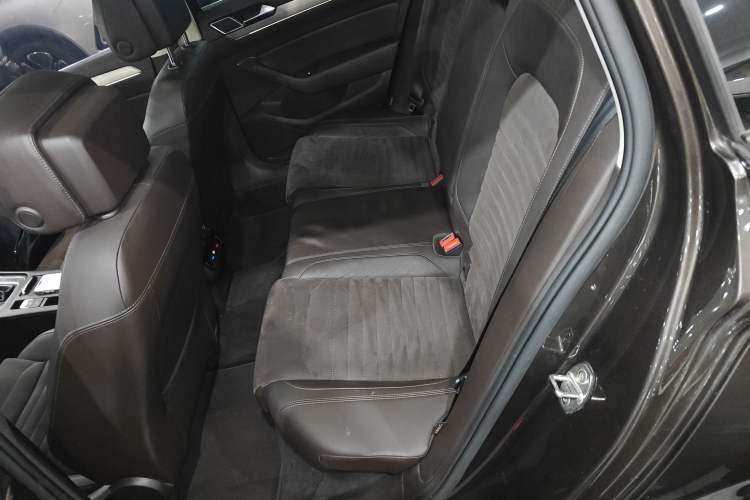 Used Volkswagen Variant 2017 380TSI Two-Wheel Drive Comfort Edition Left Rear Seat