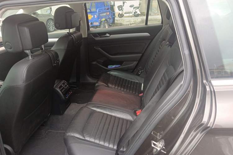 Used Volkswagen Variant 2017 380TSI Two-Wheel Drive Comfort Edition Left Rear Seat