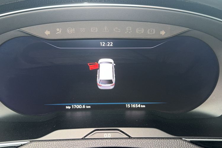Used Volkswagen Variant 2017 380TSI Four-Wheel Drive Longitudinal Version Odometer Close Up