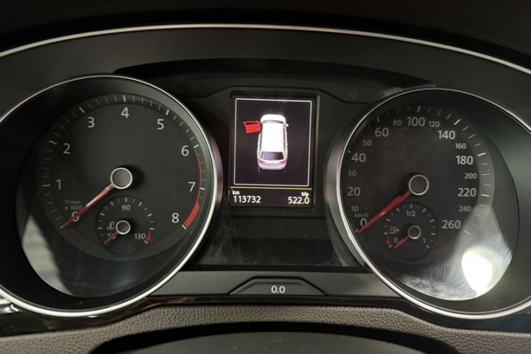 Used Volkswagen Variant 2017 380TSI Two-Wheel Drive Comfort Edition Odometer Close Up
