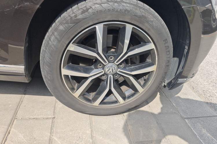 Used Volkswagen Variant 2017 380TSI Two-Wheel Drive Comfort Edition Right Front Wheel Hub