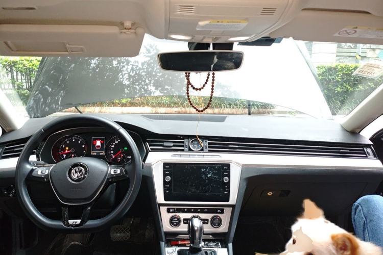Used Volkswagen Variant 2017 280TSI Two-Wheel-Drive Comfort Edition Center Console