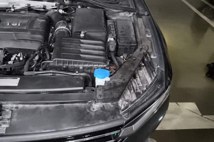 Used Volkswagen Variant 2017 380TSI Two-Wheel Drive Comfort Edition Engine Bay Left