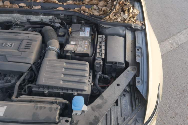 Used Volkswagen Variant 2017 380TSI Two-Wheel Drive Comfort Edition Engine Bay Left