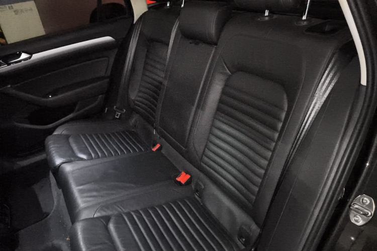 Used Volkswagen Variant 2017 380TSI Two-Wheel Drive Comfort Edition Left Rear Seat