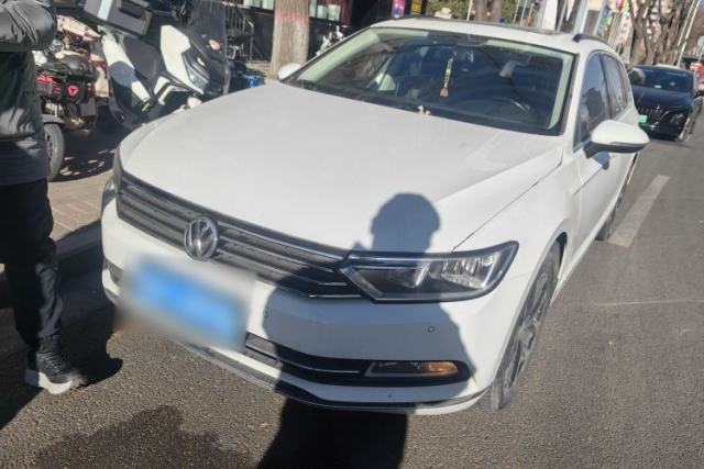Used Volkswagen Variant 2017 380TSI Two-Wheel Drive Comfort Edition