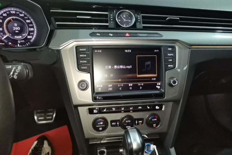 Used Volkswagen Variant 2017 380TSI Four-Wheel Drive Longitudinal Version Audio And AC Panel