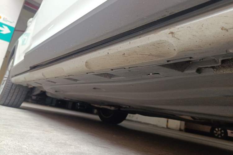 Used Volkswagen Variant 2017 380TSI Four-Wheel Drive Longitudinal Version Chassis Rear Right