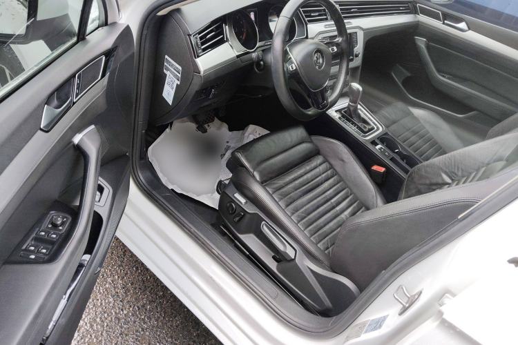 Used Volkswagen Variant 2017 380TSI Two-Wheel Drive Comfort Edition Driver Seat