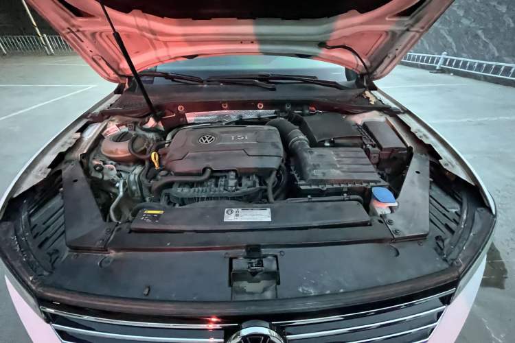 Used Volkswagen Variant 2017 380TSI Two-Wheel Drive Comfort Edition Engine Bay