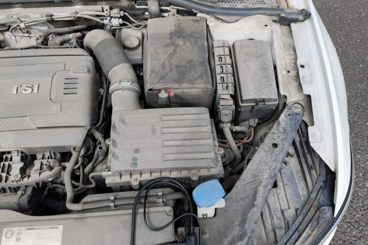 Used Volkswagen Variant 2017 380TSI Two-Wheel Drive Comfort Edition Engine Bay Left
