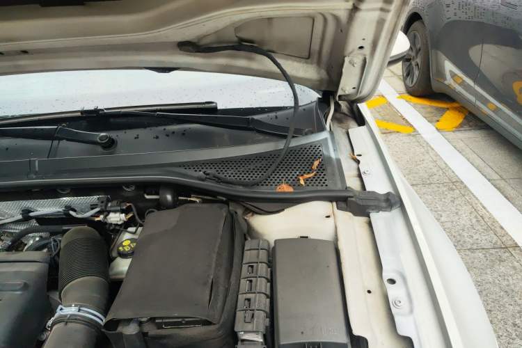 Used Volkswagen Variant 2017 380TSI Two-Wheel Drive Comfort Edition Engine Bay Left