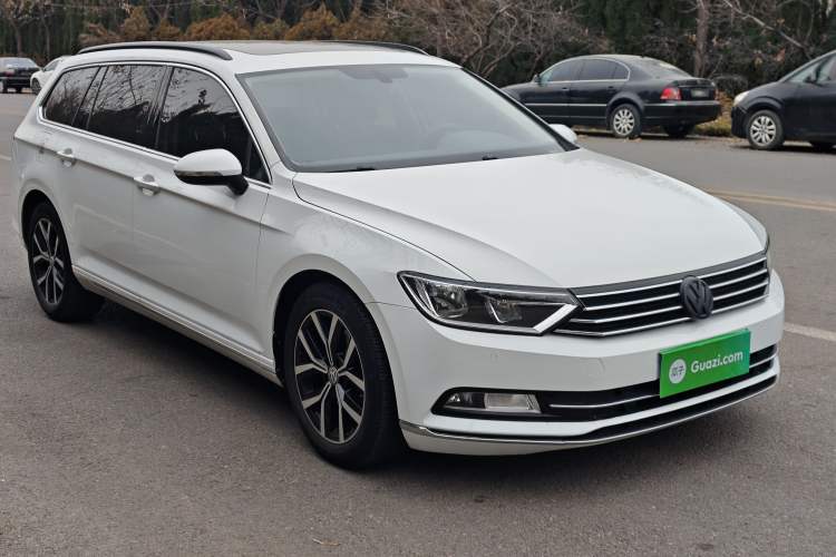 Used Volkswagen Variant 2017 280TSI Two-Wheel-Drive Comfort Edition Exterior 2