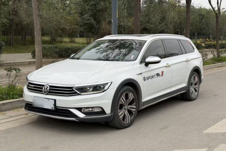 Used Volkswagen Variant 2017 380TSI Four-Wheel Drive Trail Edition Exterior 5