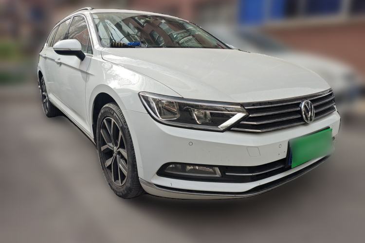 Used Volkswagen Variant 2017 380TSI Two-Wheel Drive Comfort Edition Front Right 45 Deg
