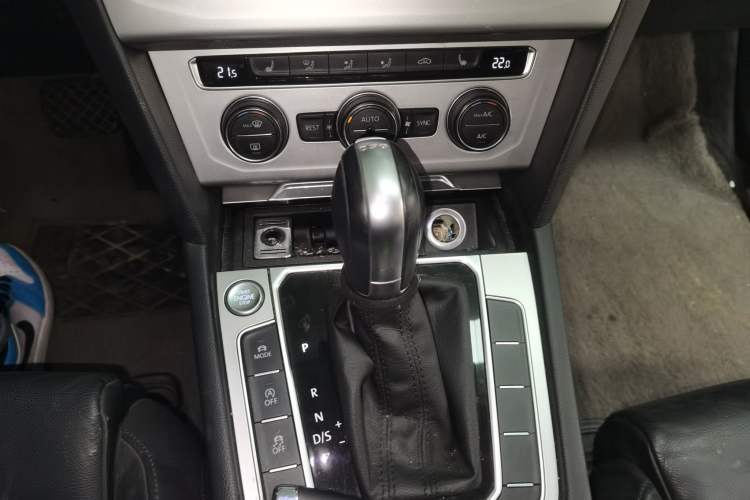 Used Volkswagen Variant 2017 380TSI Two-Wheel Drive Comfort Edition Gear Lever