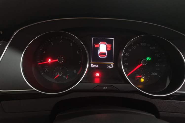 Used Volkswagen Variant 2017 380TSI Two-Wheel Drive Comfort Edition Instrument Cluster