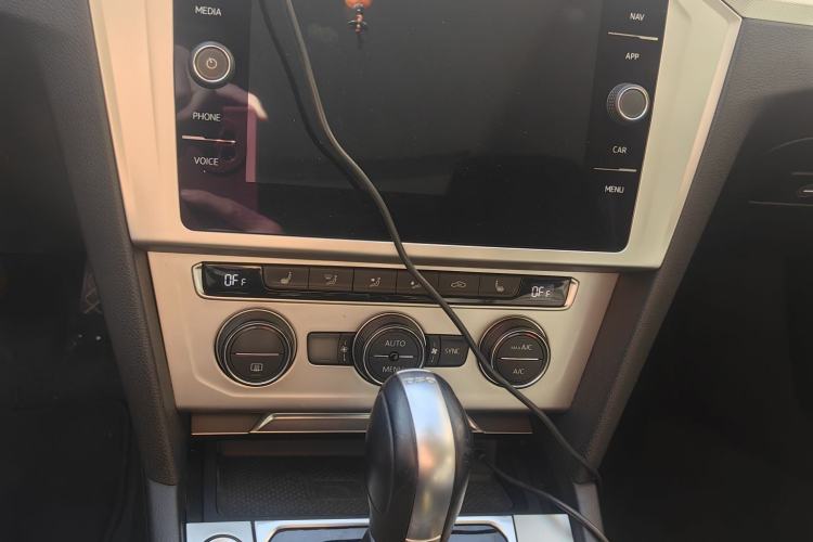 Used Volkswagen Variant 2017 380TSI Two-Wheel Drive Comfort Edition Interior 1