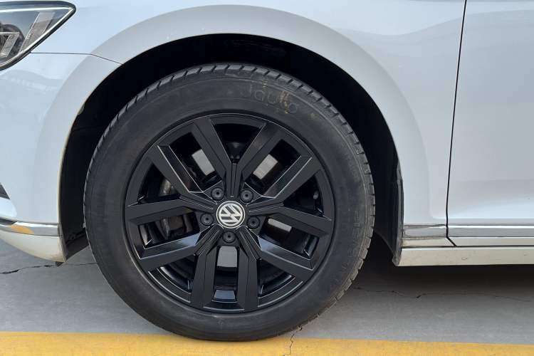 Used Volkswagen Variant 2017 380TSI Two-Wheel Drive Comfort Edition Left Front Wheel Hub