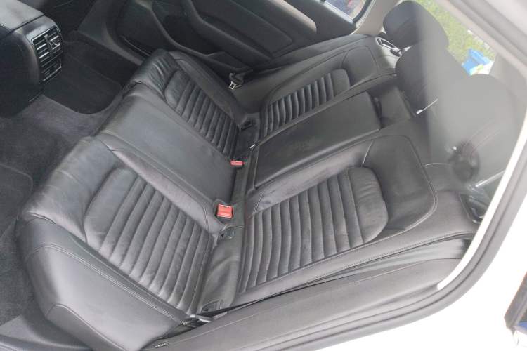 Used Volkswagen Variant 2017 380TSI Two-Wheel Drive Comfort Edition Left Rear Seat