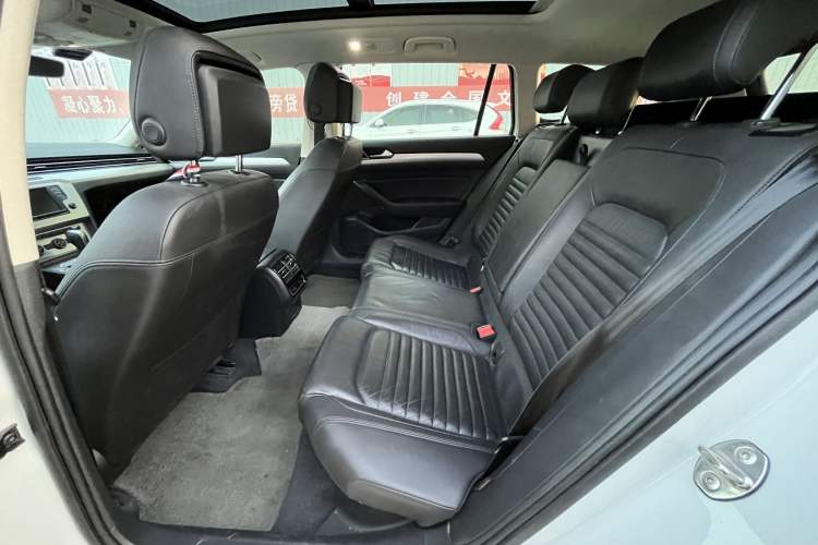 Used Volkswagen Variant 2017 380TSI Two-Wheel Drive Comfort Edition Left Rear Seat