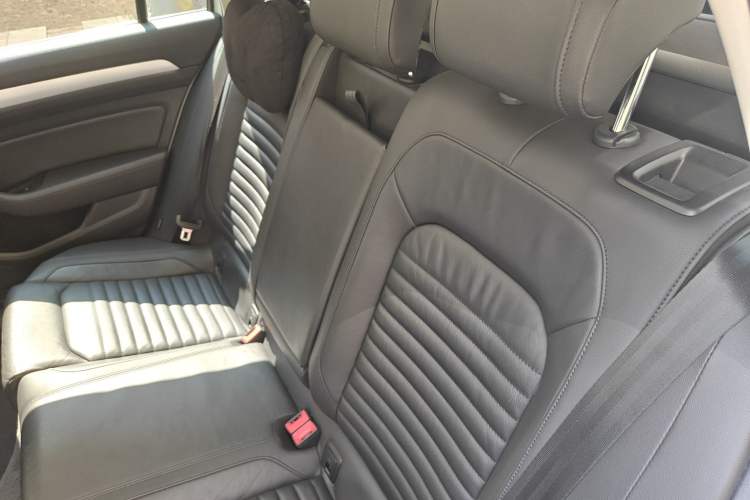 Used Volkswagen Variant 2017 380TSI Two-Wheel Drive Comfort Edition Left Rear Seat