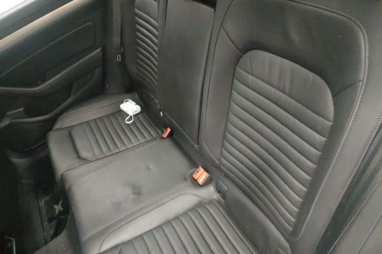 Used Volkswagen Variant 2017 380TSI Two-Wheel Drive Comfort Edition Left Rear Seat