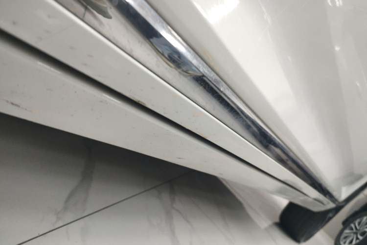 Used Volkswagen Variant 2017 380TSI Two-Wheel Drive Comfort Edition Left Side Sill