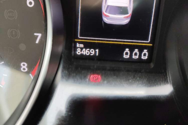 Used Volkswagen Variant 2017 380TSI Two-Wheel Drive Comfort Edition Odometer Close Up