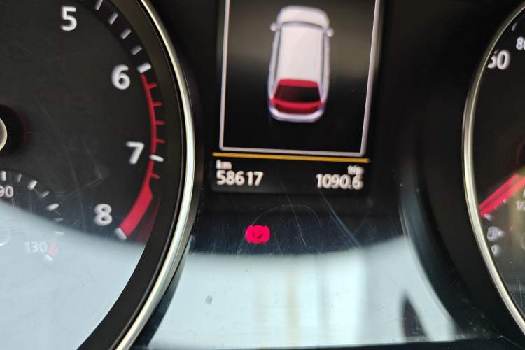 Used Volkswagen Variant 2017 380TSI Two-Wheel Drive Comfort Edition Odometer Close Up