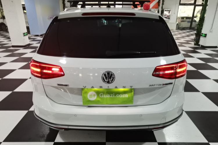Used Volkswagen Variant 2017 380TSI Four-Wheel Drive Longitudinal Version Rear