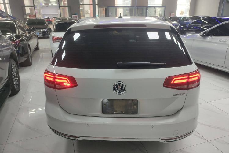 Used Volkswagen Variant 2017 380TSI Two-Wheel Drive Comfort Edition Rear