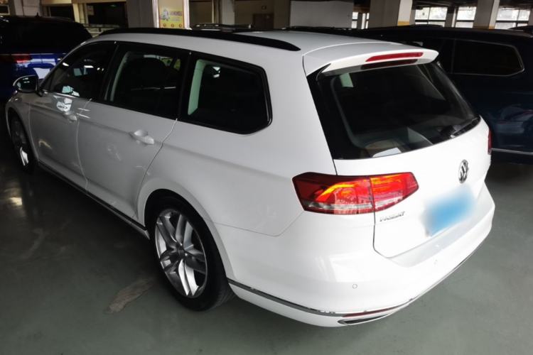 Used Volkswagen Variant 2017 380TSI Two-Wheel Drive Comfort Edition Rear Left 45 Deg