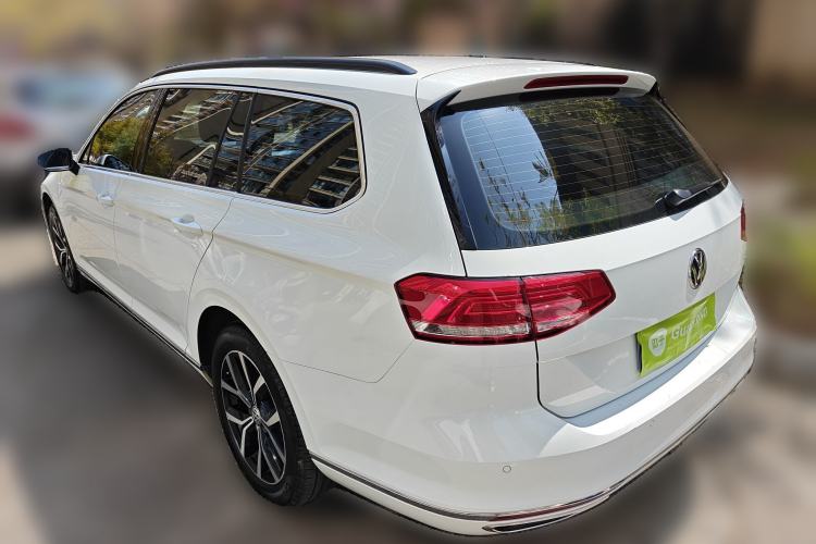 Used Volkswagen Variant 2017 380TSI Two-Wheel Drive Comfort Edition Rear Left 45 Deg