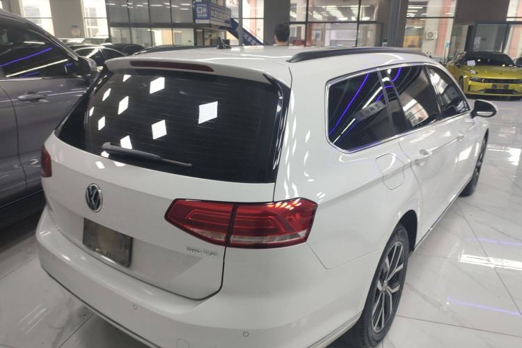 Used Volkswagen Variant 2017 380TSI Two-Wheel Drive Comfort Edition Rear Right 45 Deg