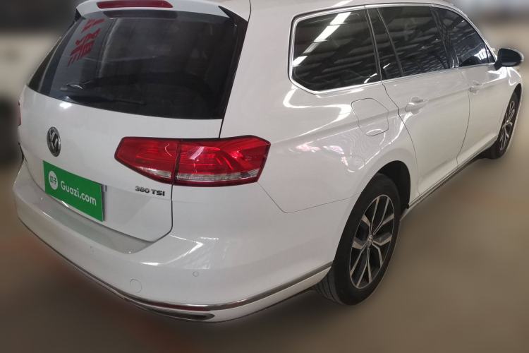 Used Volkswagen Variant 2017 380TSI Two-Wheel Drive Comfort Edition Rear Right 45 Deg