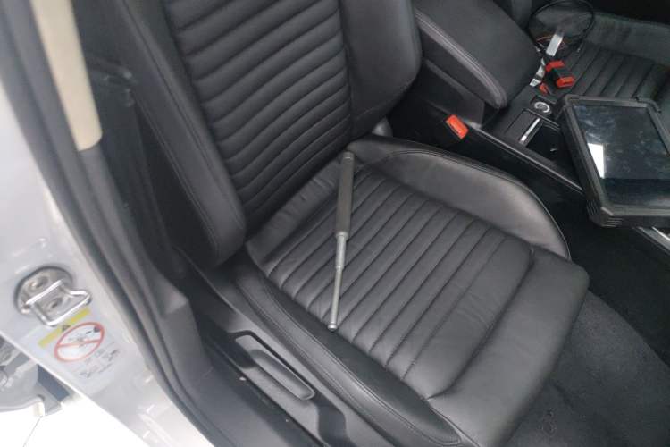 Used Volkswagen Variant 2017 380TSI Two-Wheel Drive Comfort Edition Right Front Seat