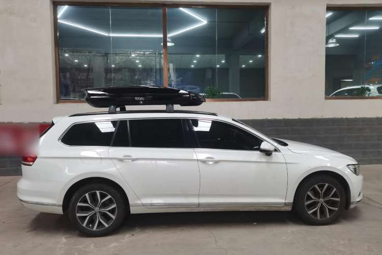 Used Volkswagen Variant 2017 380TSI Two-Wheel Drive Comfort Edition Right Side