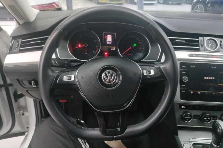 Used Volkswagen Variant 2017 380TSI Two-Wheel Drive Comfort Edition Steering Wheel