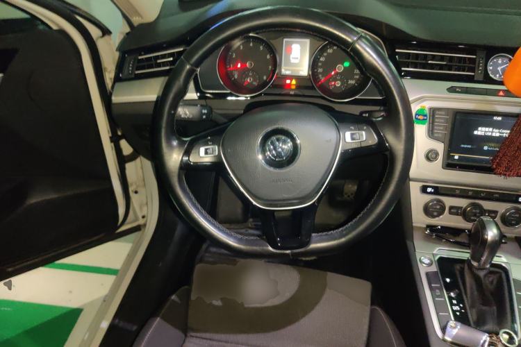 Used Volkswagen Variant 2017 280TSI Two-Wheel-Drive Comfort Edition Steering Wheel