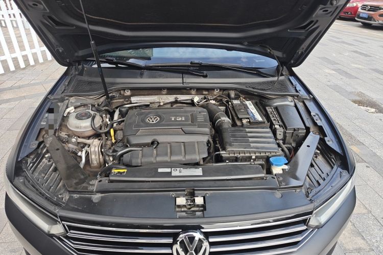 Used Volkswagen Variant 2018 380TSI Two-Wheel Drive Comfort Edition Engine Bay