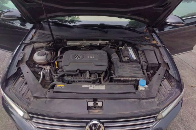 Used Volkswagen Variant 2018 380TSI Two-Wheel Drive Comfort Edition Engine Bay