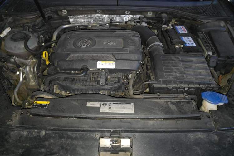 Used Volkswagen Variant 2018 380TSI Two-Wheel Drive Comfort Edition Engine Bay