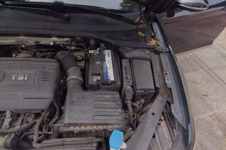 Used Volkswagen Variant 2018 380TSI Two-Wheel Drive Comfort Edition Engine Bay Left