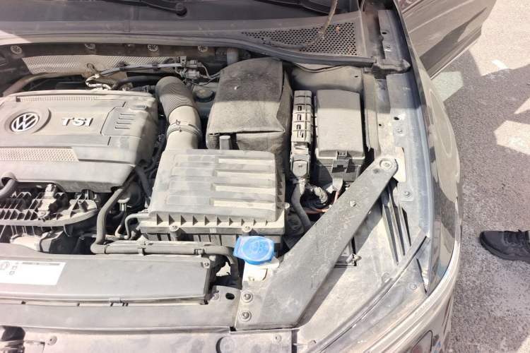 Used Volkswagen Variant 2018 380TSI Two-Wheel Drive Comfort Edition Engine Bay Left