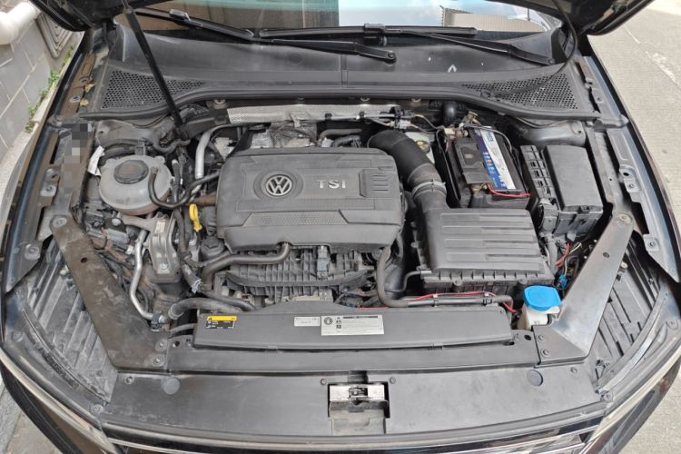 Used Volkswagen Variant 2018 380TSI Two-Wheel Drive Comfort Edition Engine Bay