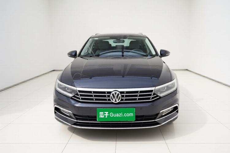 Used Volkswagen Variant 2018 380TSI Two-Wheel Drive Comfort Edition Exterior 1