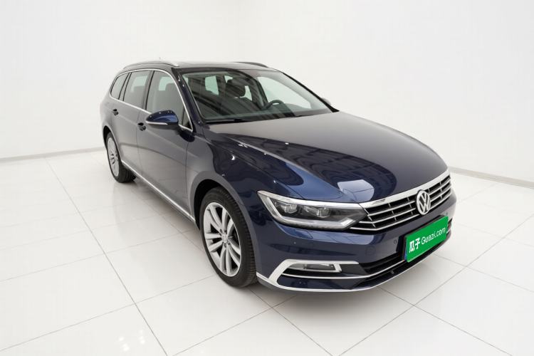 Used Volkswagen Variant 2018 380TSI Two-Wheel Drive Comfort Edition Exterior 2