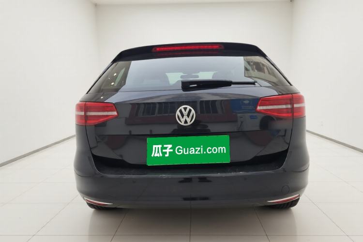 Used Volkswagen Variant 2018 380TSI Two-Wheel Drive Comfort Edition Exterior 4