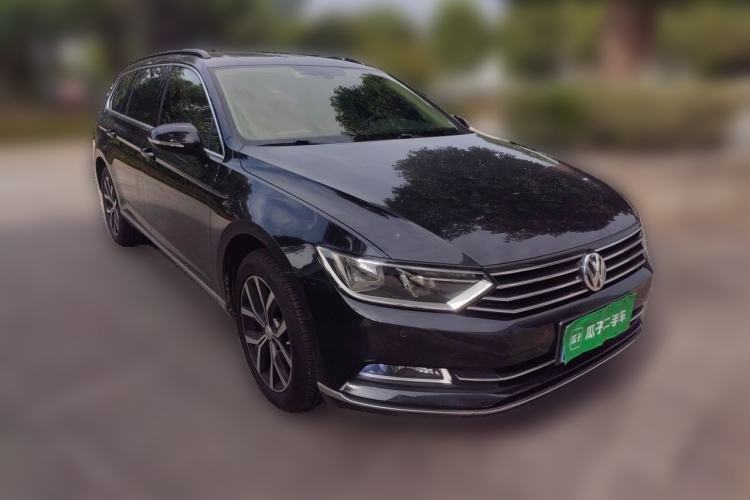 Used Volkswagen Variant 2018 380TSI Two-Wheel Drive Comfort Edition Front Right 45 Deg
